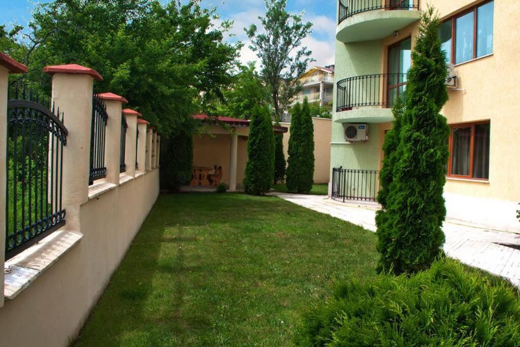 Luxury Seaview 2-Bedroom Apartments Blue Elephant Balcic Exterior foto